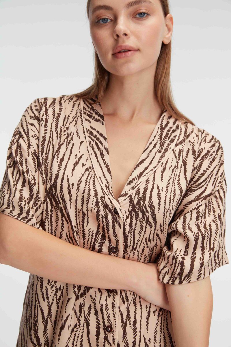 Anıl 9898 Kısa Kol V Yaka Kadın Viskon Leopar Desenli Yazlık Dokuma Normal Bel Kısa Pijama Takımı - 2