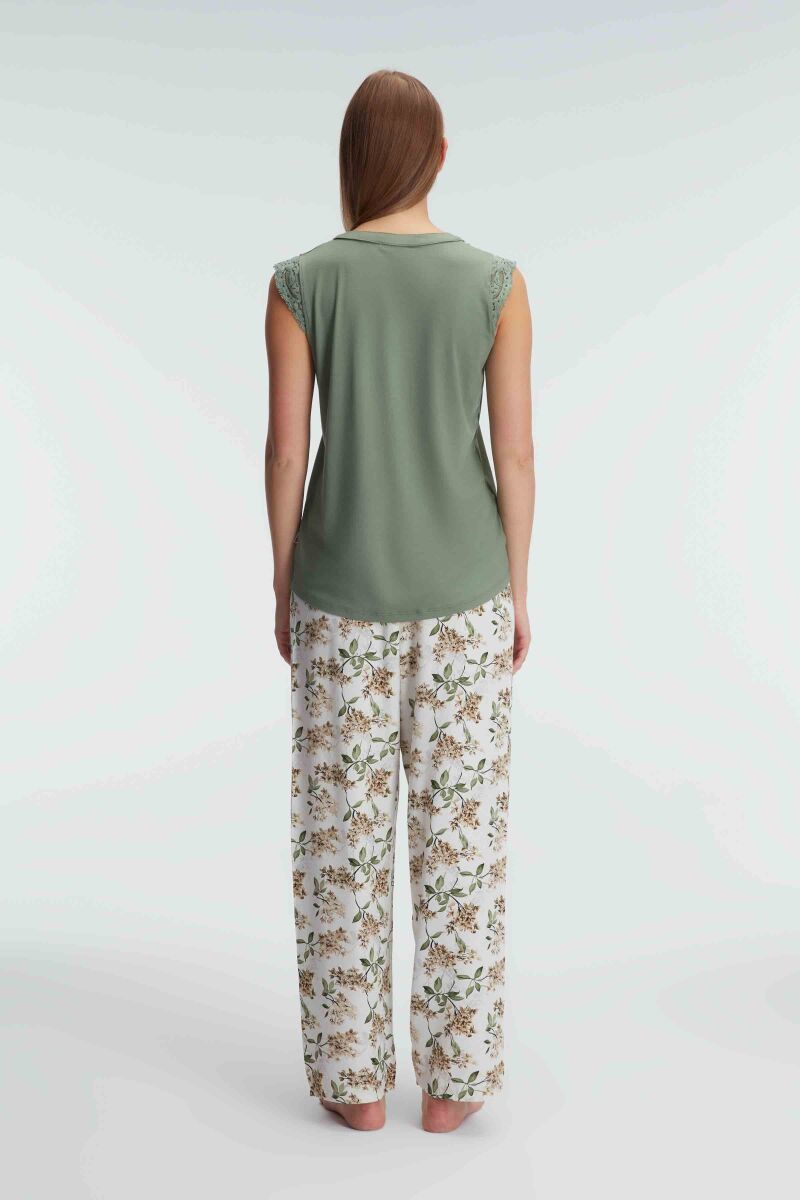 Anıl 9939 Kısa Kol V Yaka Kadın Viskon Çiçek Desenli Yazlık Örme Dantel Detaylı Pijama Takımı - 3