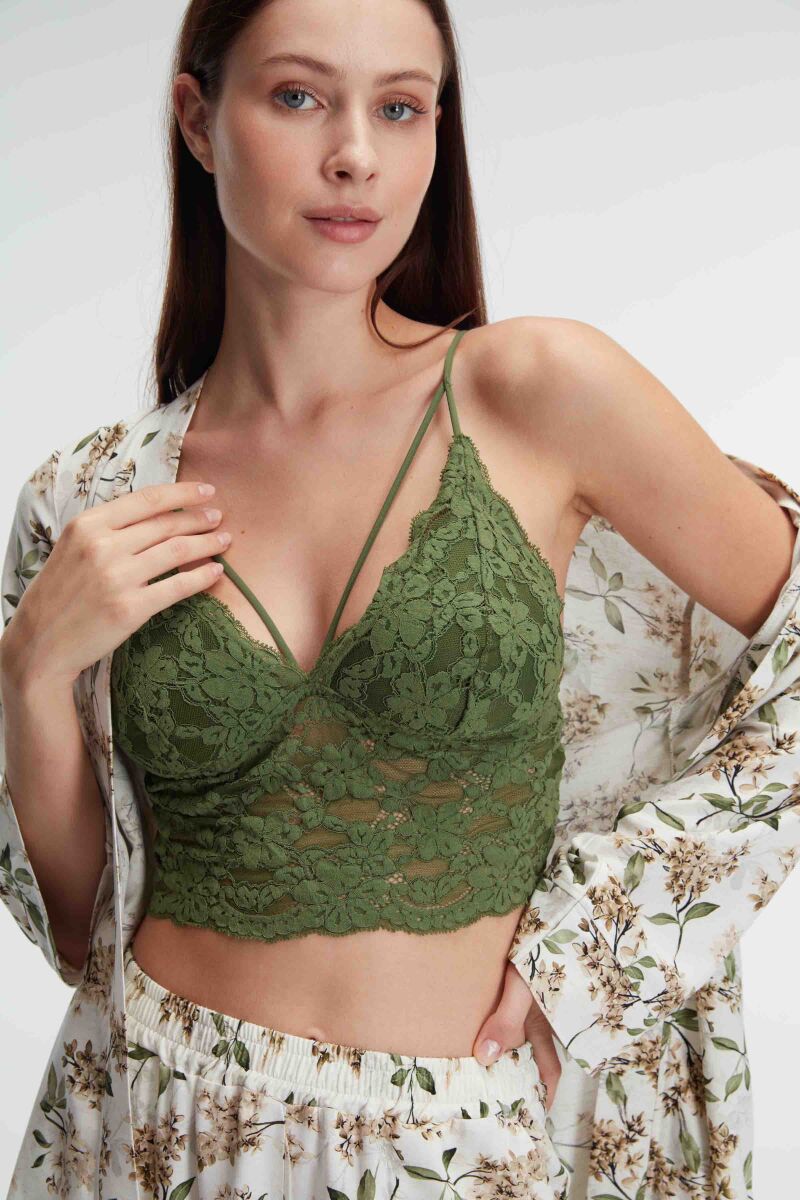 Anıl 5829 İp Askılı V Yaka Kadın Çiçek Desenli Yazlık Dokuma Dantel Detaylı Pijama Takımı Sabahlık - 2