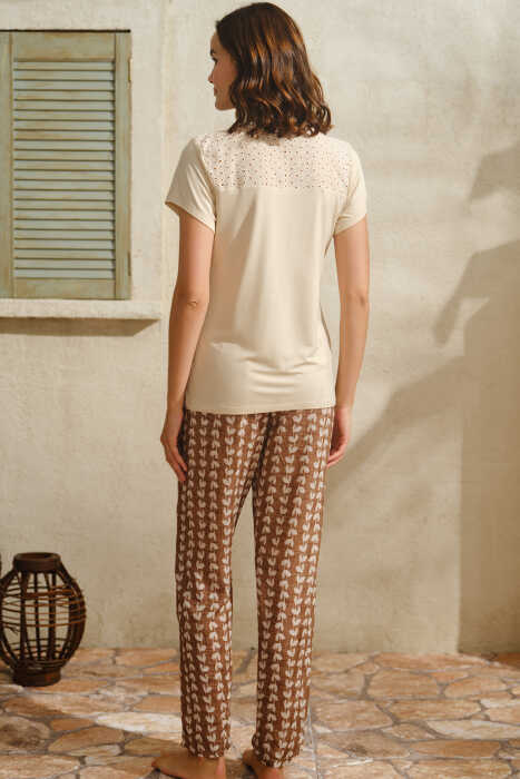 Kısa Kol V Yaka Kadın Viskon Çiçek Desenli Yazlık Nakış Detaylı Pijama Takımı Anıl 9834 - 2