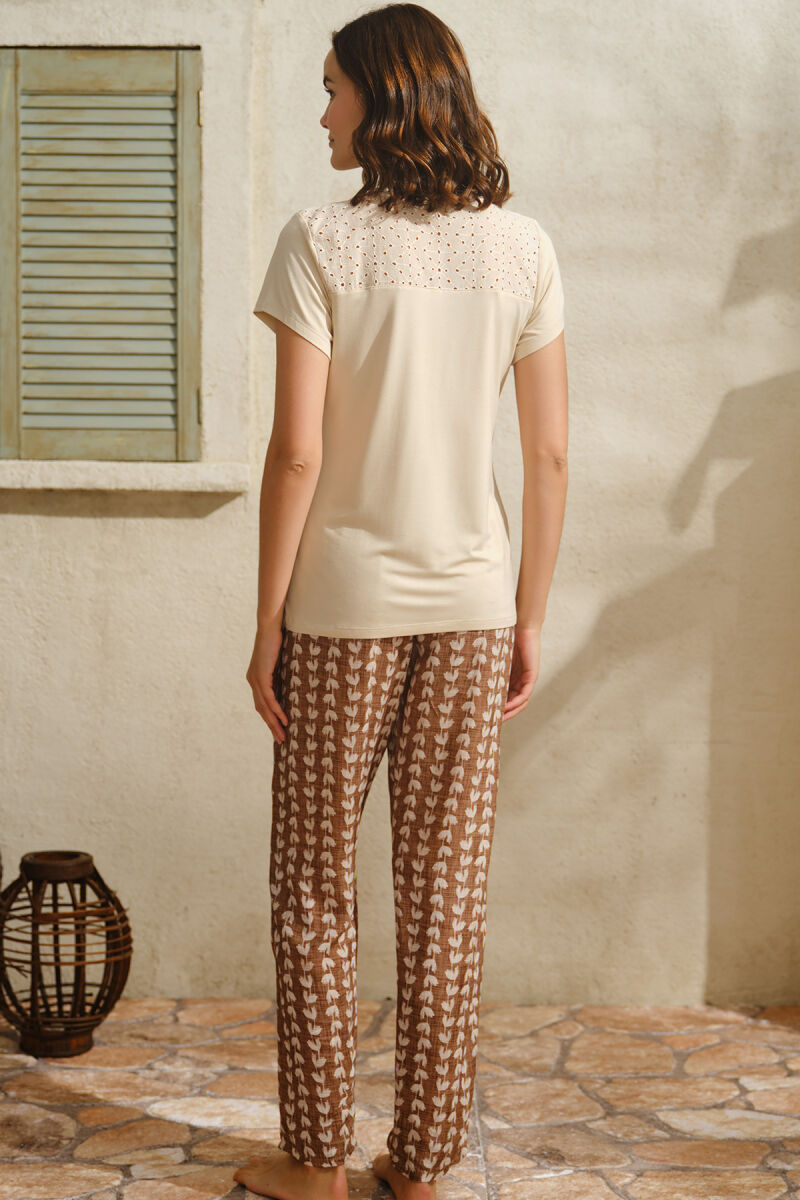 Kısa Kol V Yaka Kadın Viskon Çiçek Desenli Yazlık Nakış Detaylı Pijama Takımı Anıl 9834 - 2