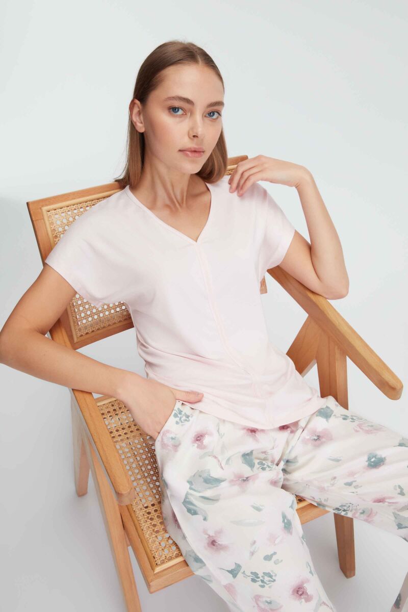 Anıl 9868 Ev Giyimi Kısa Kol V Yaka Kadın Viskon Çiçek Desenli Yazlık Örme Normal Bel Pijama Takımı - 4