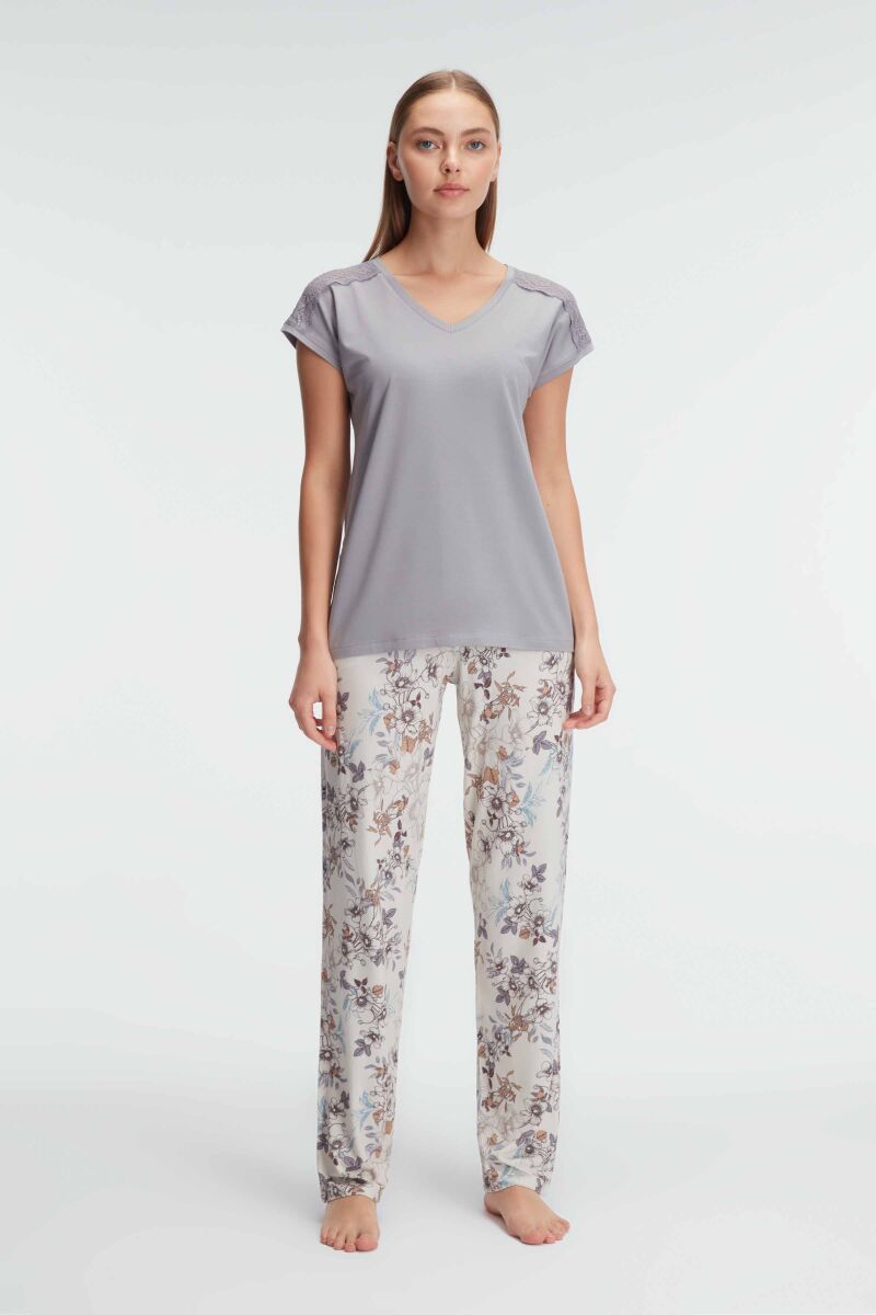 Anıl 9870 Ev Giyimi Kısa Kol V Yaka Kadın BAMBOO Çiçek Desenli Yazlık Örme Normal Bel Pijama Takımı - 1