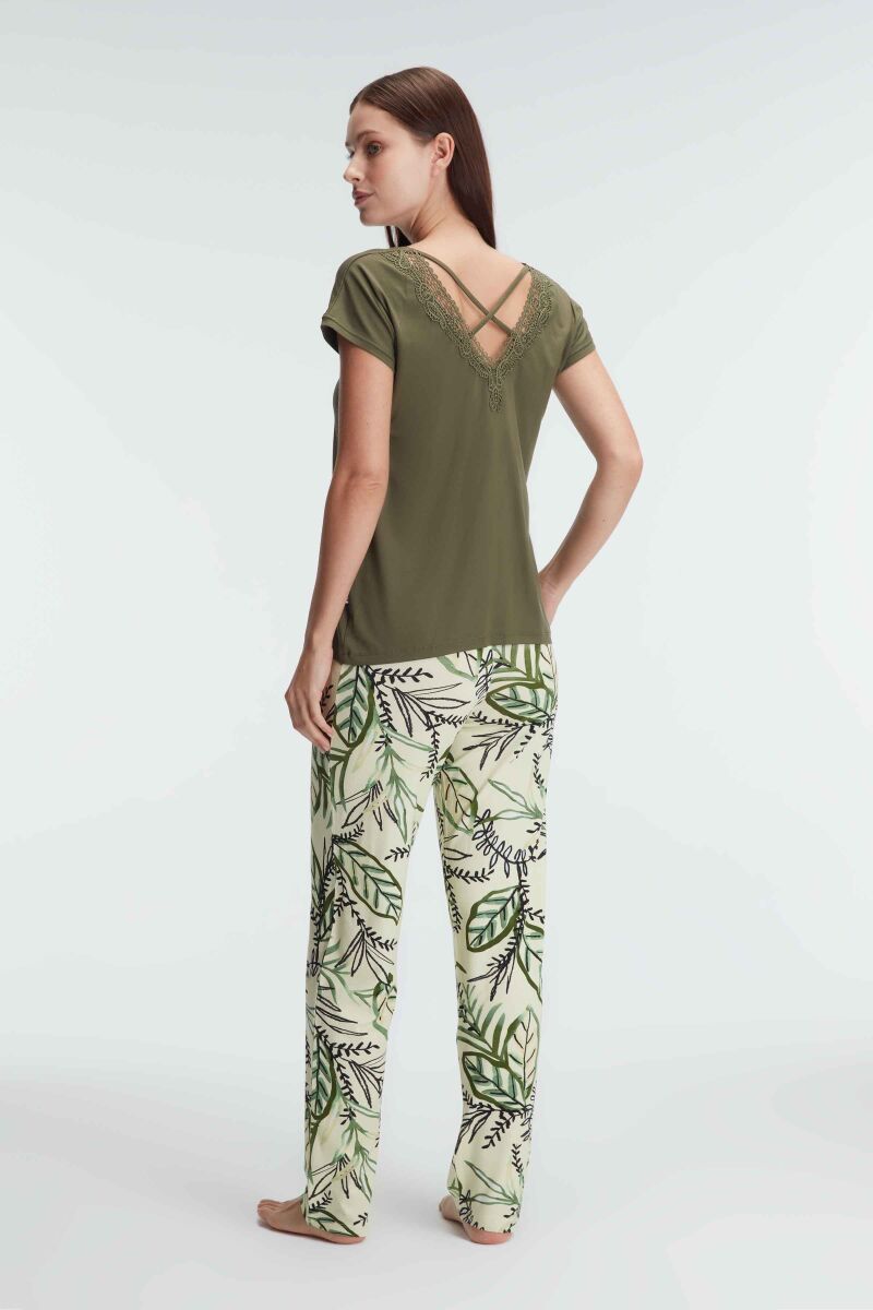 Anıl 9872 Kısa Kol V Yaka Kadın Viskon Çiçek Desenli Yazlık Örme Dantel Detaylı Pijama Takımı - 3