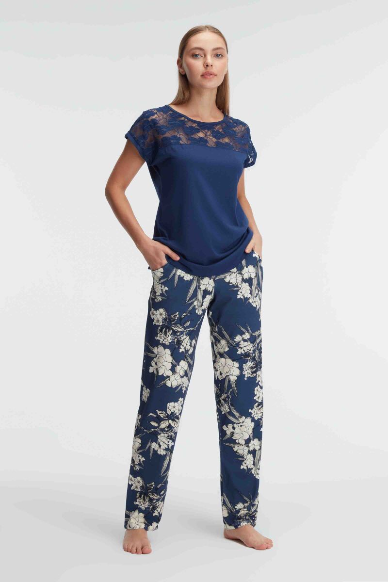 Anıl 9910 KISA KOL BİSİKLET YAKA Kadın VİSKON ÇİÇEK DESENLİ YAZLIK ÖRME Dantel Detaylı Pijama Takımı - 1