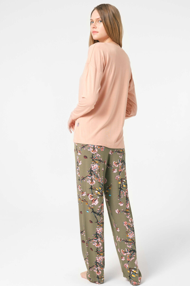Anıl 9843 Uzun Kol V Yaka Viskon Çiçek Desenli Kışlık Örme Normal Bel Dantel Detaylı Pijama Takımı - 3