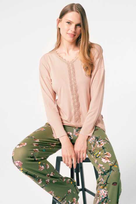 Anıl 9843 Uzun Kol V Yaka Viskon Çiçek Desenli Kışlık Örme Normal Bel Dantel Detaylı Pijama Takımı - 5