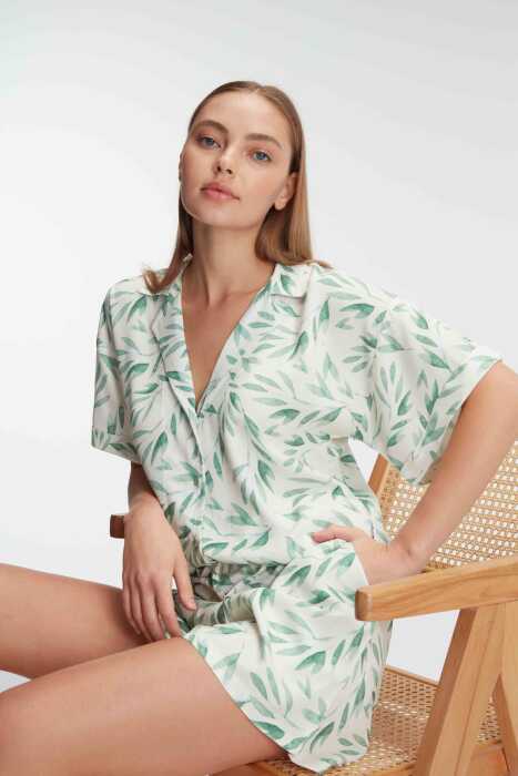 Anıl 9876 Ev Giyimi Kısa Kol V Yaka Kadın Viskon Tropikal Yazlık Örme Normal Bel MİNİ Pijama Takımı - 3