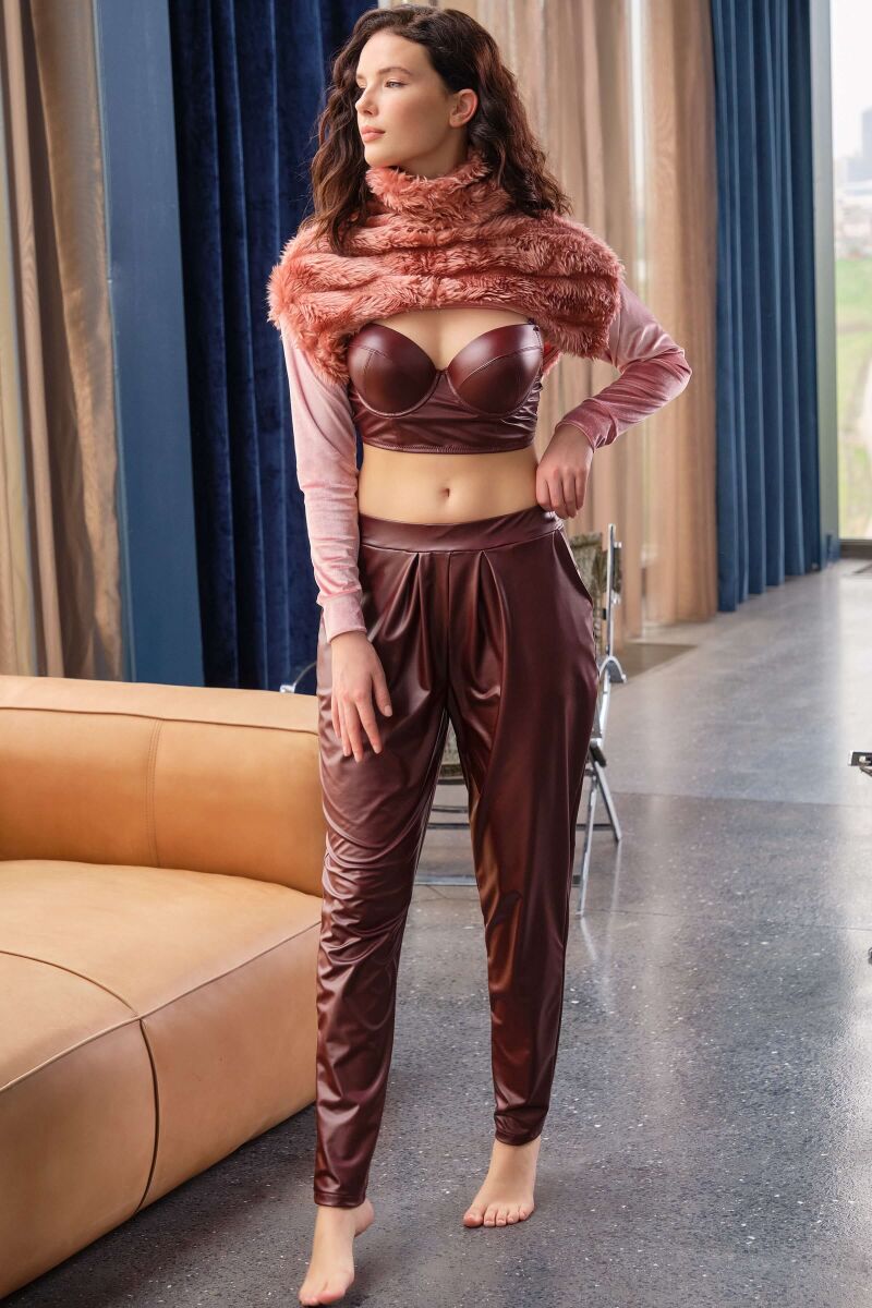 Kadın Polar Kumaş Bolero Deri Görünümlü Balenli Destekli Dolgulu Askıları Çıkabilen Büstiyer Sütyen ve Yandan Cepli Pantolon Pijama 3'lü Takım (9761) - 1