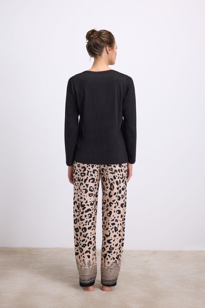 Anıl Kadın Uzun Kollu Leopar Desenli T-Shirt ve Pantolon Pijama Takımı (11538) - 2
